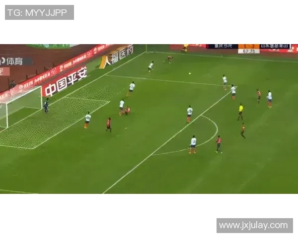 重庆足球队在足球意识排行榜中荣登第七名展现出色团队精神与战术素养 重庆足球队在足球意识排行榜中荣登第七名展现出色团队精神与战术素养