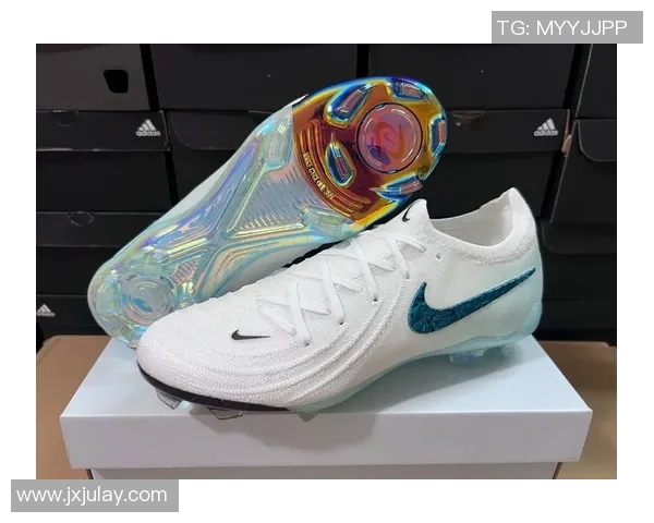 足球明星亲身体验的足球鞋背后的故事与传奇 足球明星亲身体验的足球鞋背后的故事与传奇