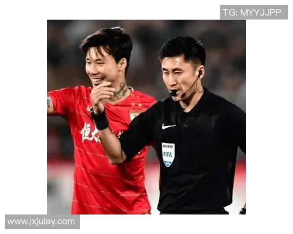 中国足球明星与娱乐明星的跨界合作与影响力探讨 中国足球明星与娱乐明星的跨界合作与影响力探讨