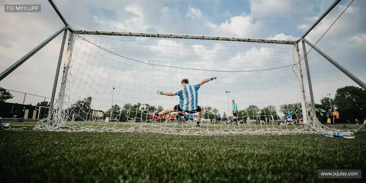 🏀✨ 巅峰对决，热血沸腾！